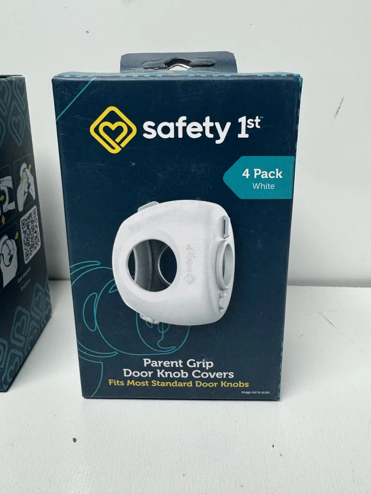 Safety 1st Baby Proofing Bundle - 102 Piece Set - Image 7