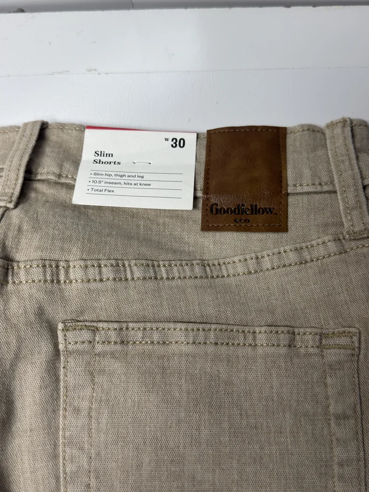 Goodfellow Slim Shorts Peanut Size 30 - Image 4