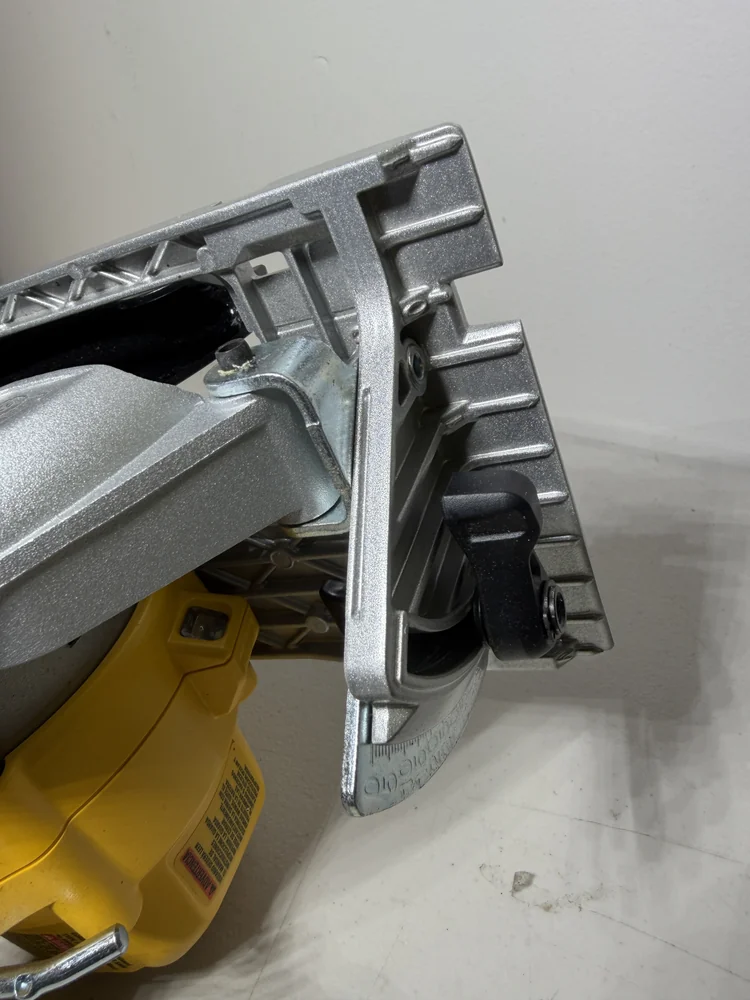 DEWALT DCS565B 20V MAX 6-1/2" Brushless Cordless Circular Saw - Image 5