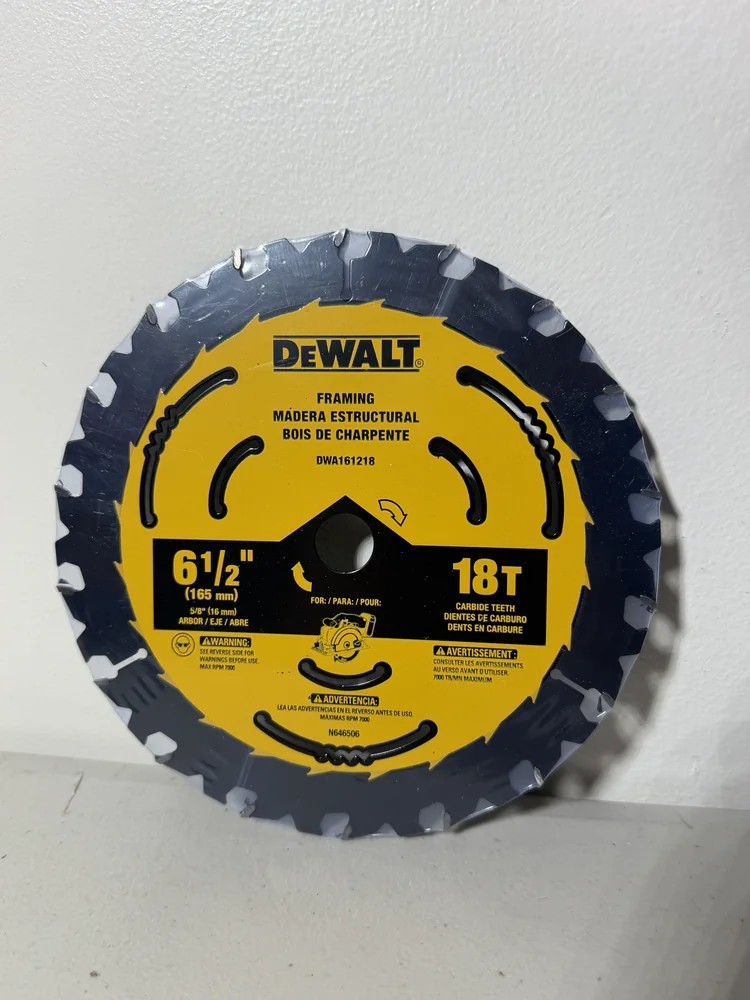 DEWALT DCS565B 20V MAX 6-1/2" Brushless Cordless Circular Saw - Image 7