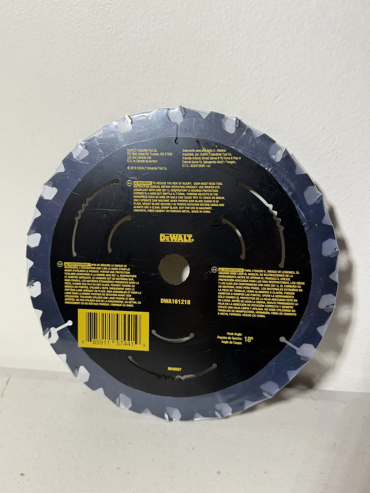 DEWALT DCS565B 20V MAX 6-1/2" Brushless Cordless Circular Saw - Image 8